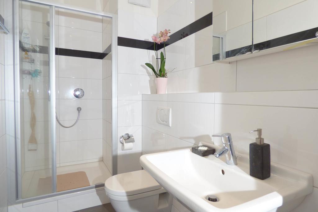 Sewer Apartment Баден-Баден Екстериор снимка